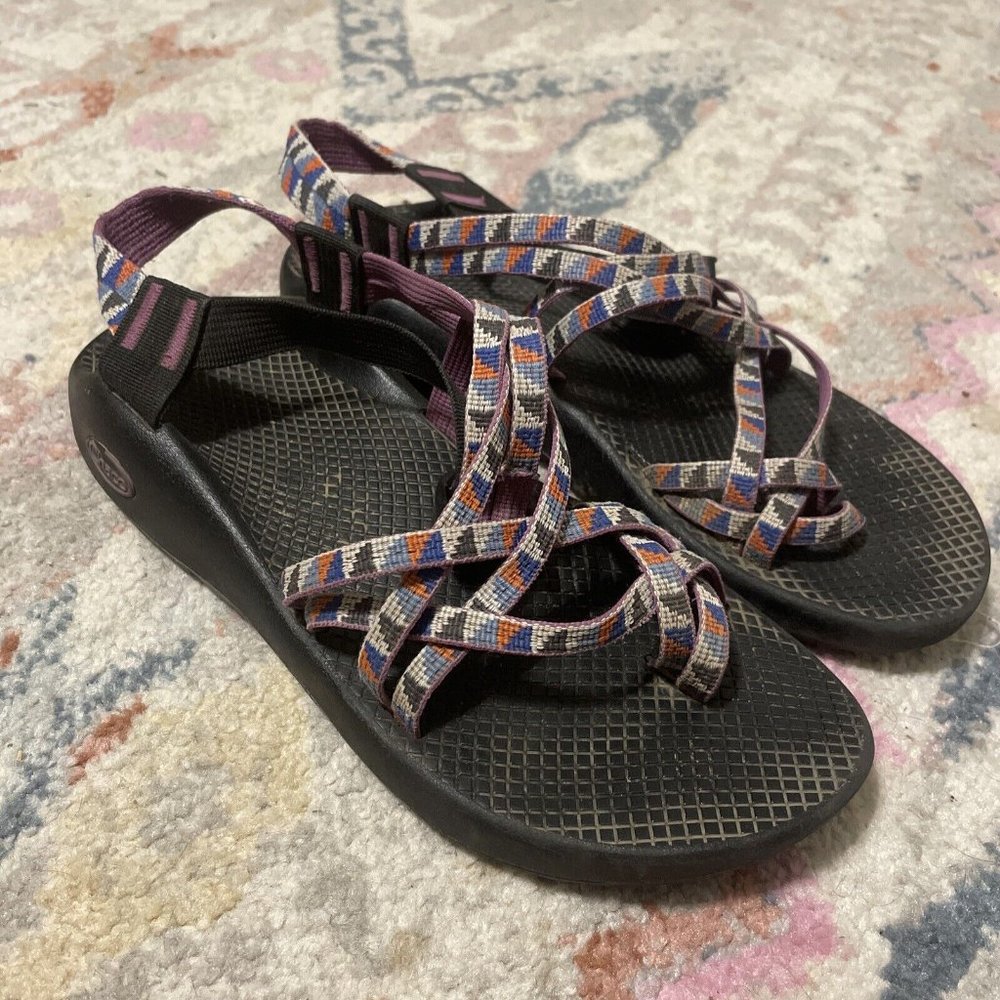 Chaco Women's Double Strap Toe Loop Purple Sandals Size 9 J105124  Geometric